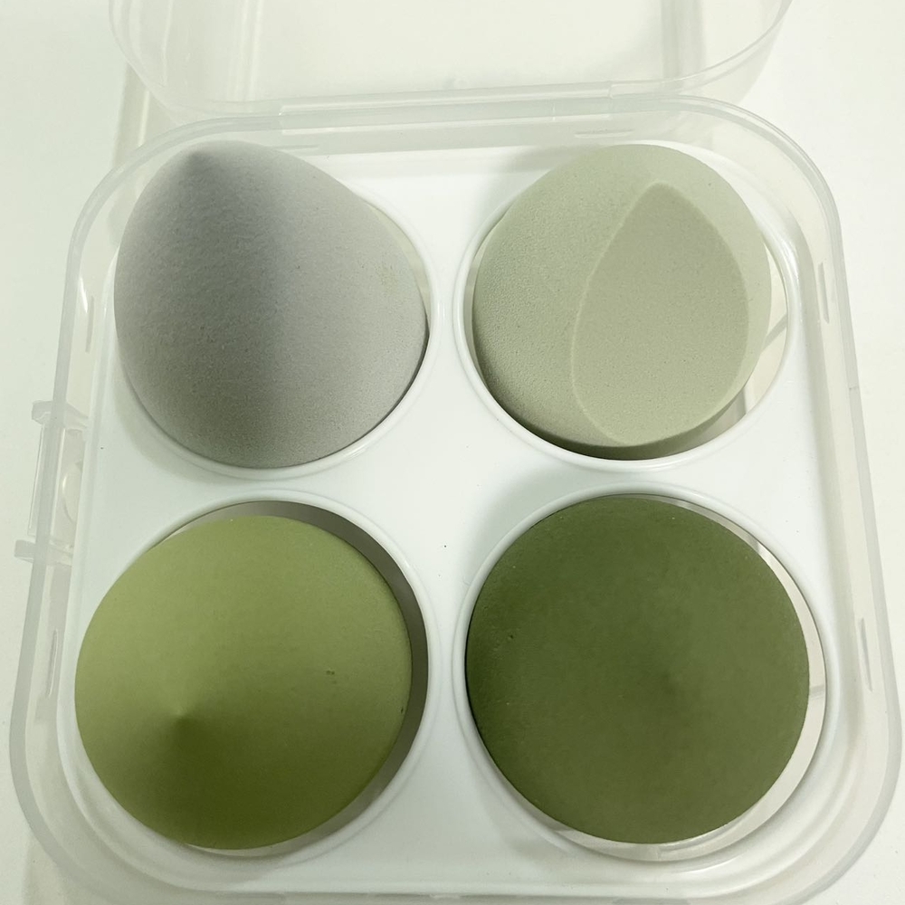 Set of 4 Green Makeup Sponges
